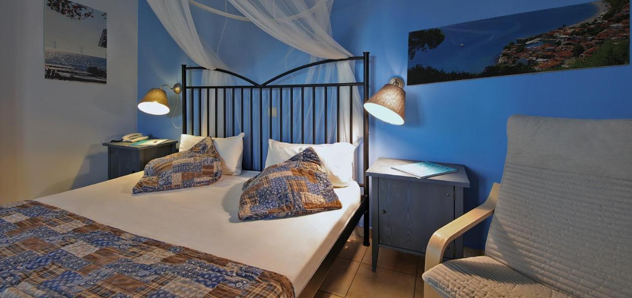 Oasis By The Sea Aparthotel Хилиаду Екстериор снимка